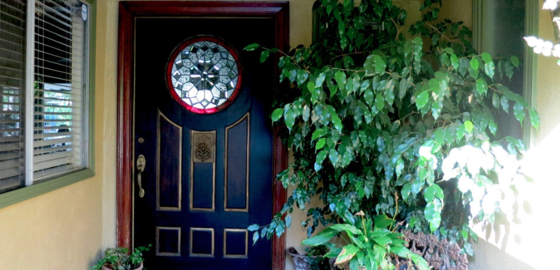 Kari-front-door