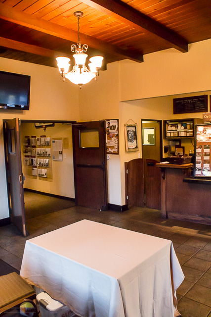 Cafe-Theater-46-of-63