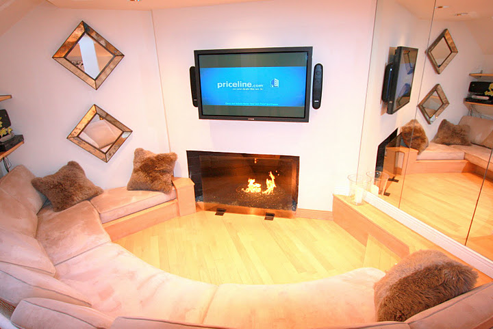 conversation-pit