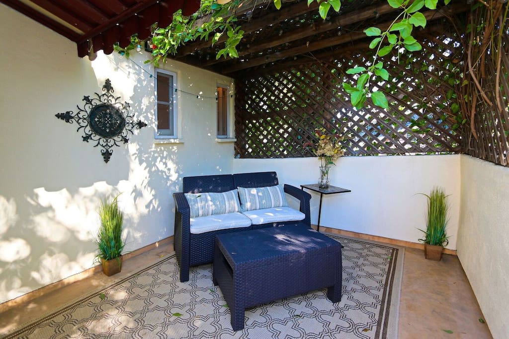 6314-Apt-Back-Balcony