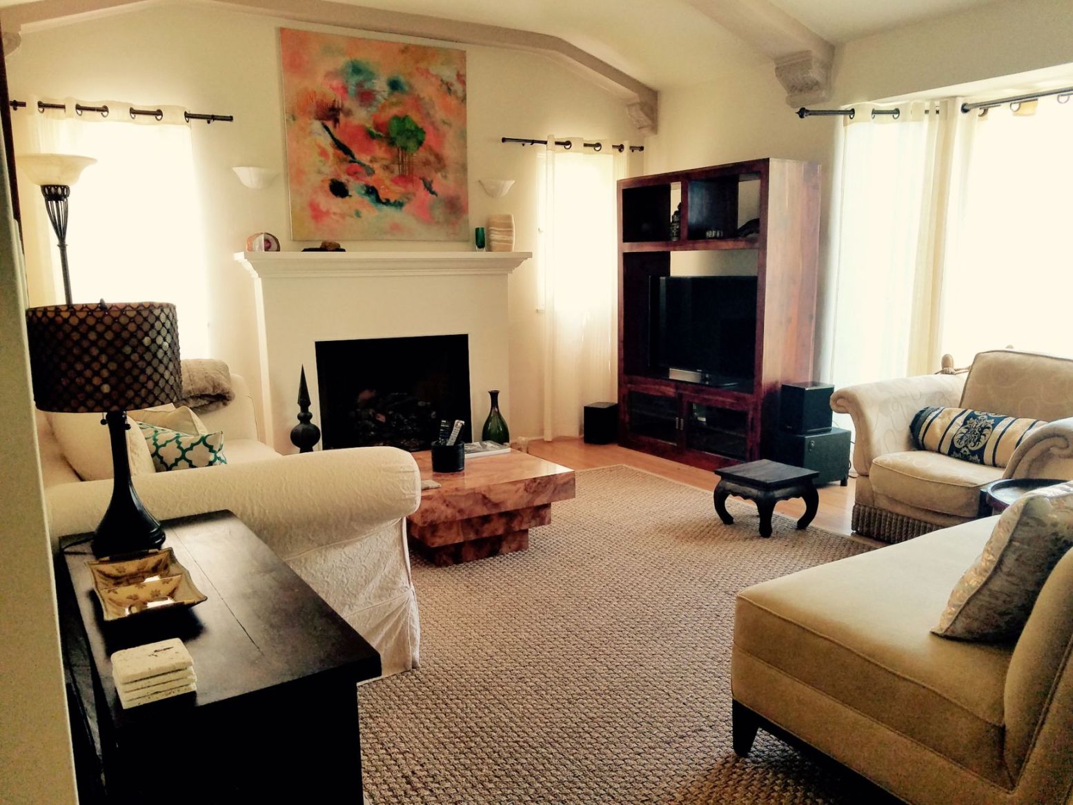 644_20170729_114529-Main-House-Living-Room-2