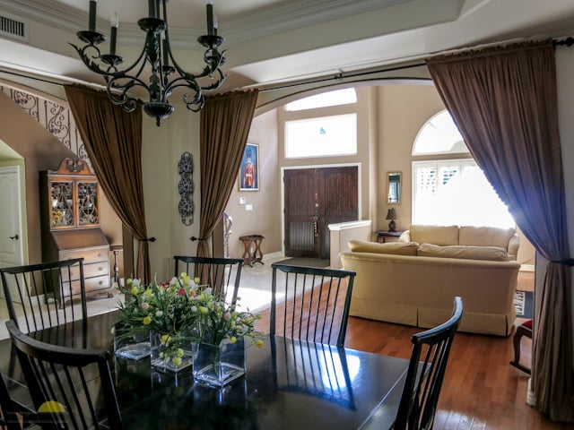 Jane-Adrianson-Sherman-Oaks-6-of-21