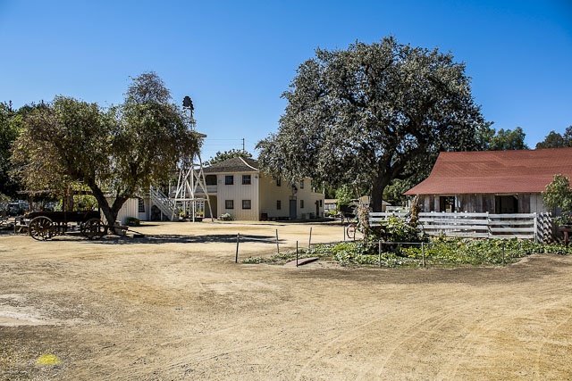 Leonis-Adobe-22-of-79