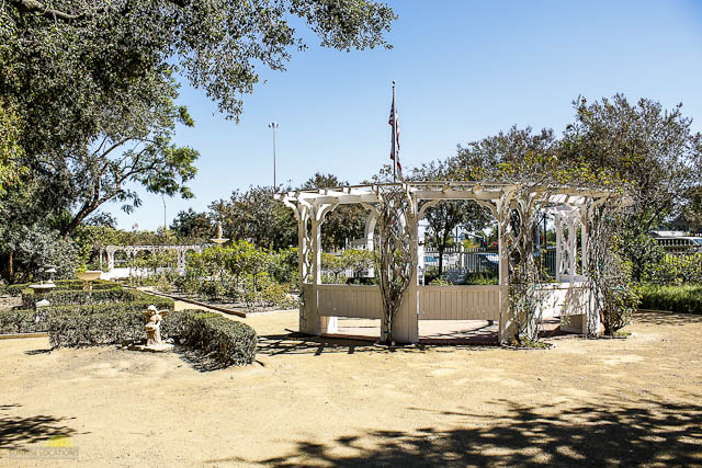 Leonis-Adobe-53-of-79