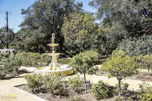 Leonis-Adobe-62-of-79