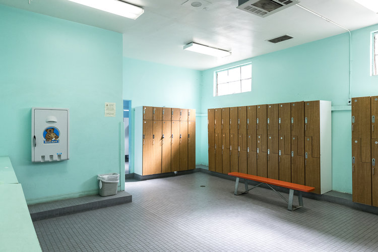 Men_s-Locker-Room-5