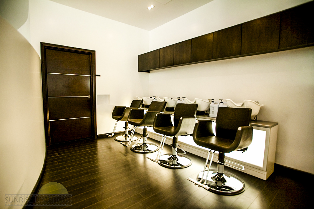 Salon-2-of-7