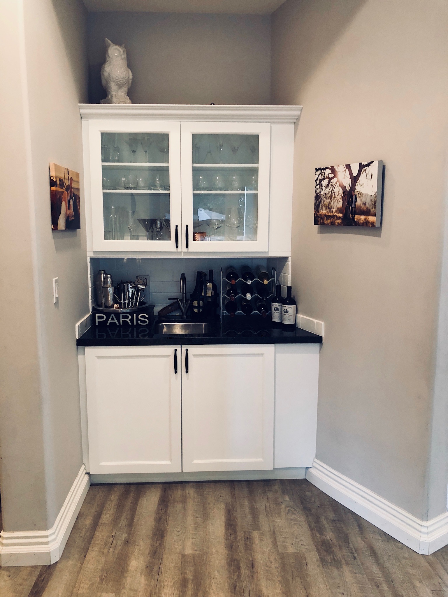 WetBar-off-of-Den