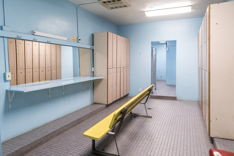 Women-Locker-Room-2