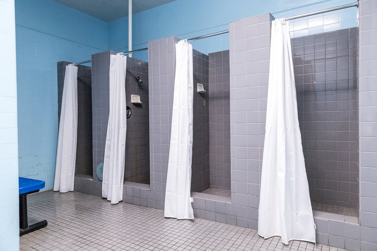 Women-Locker-Room-Showers