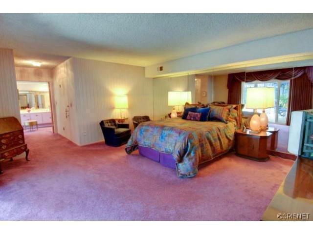 master-bedroom-2