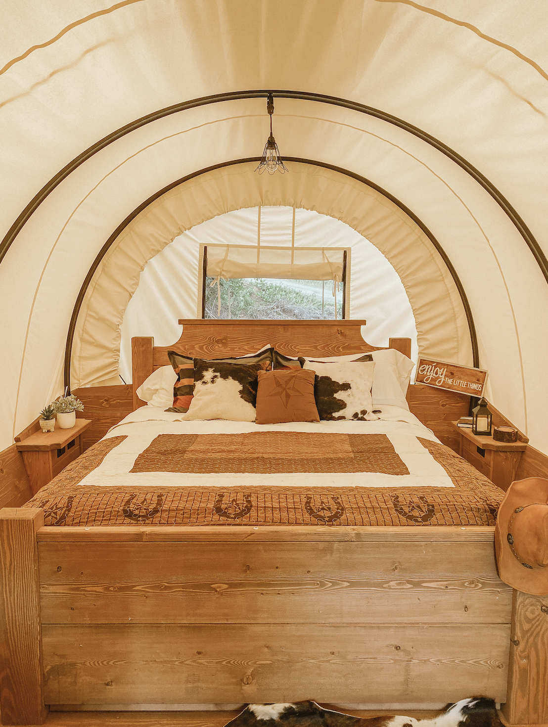 Luxury Wagon Bed