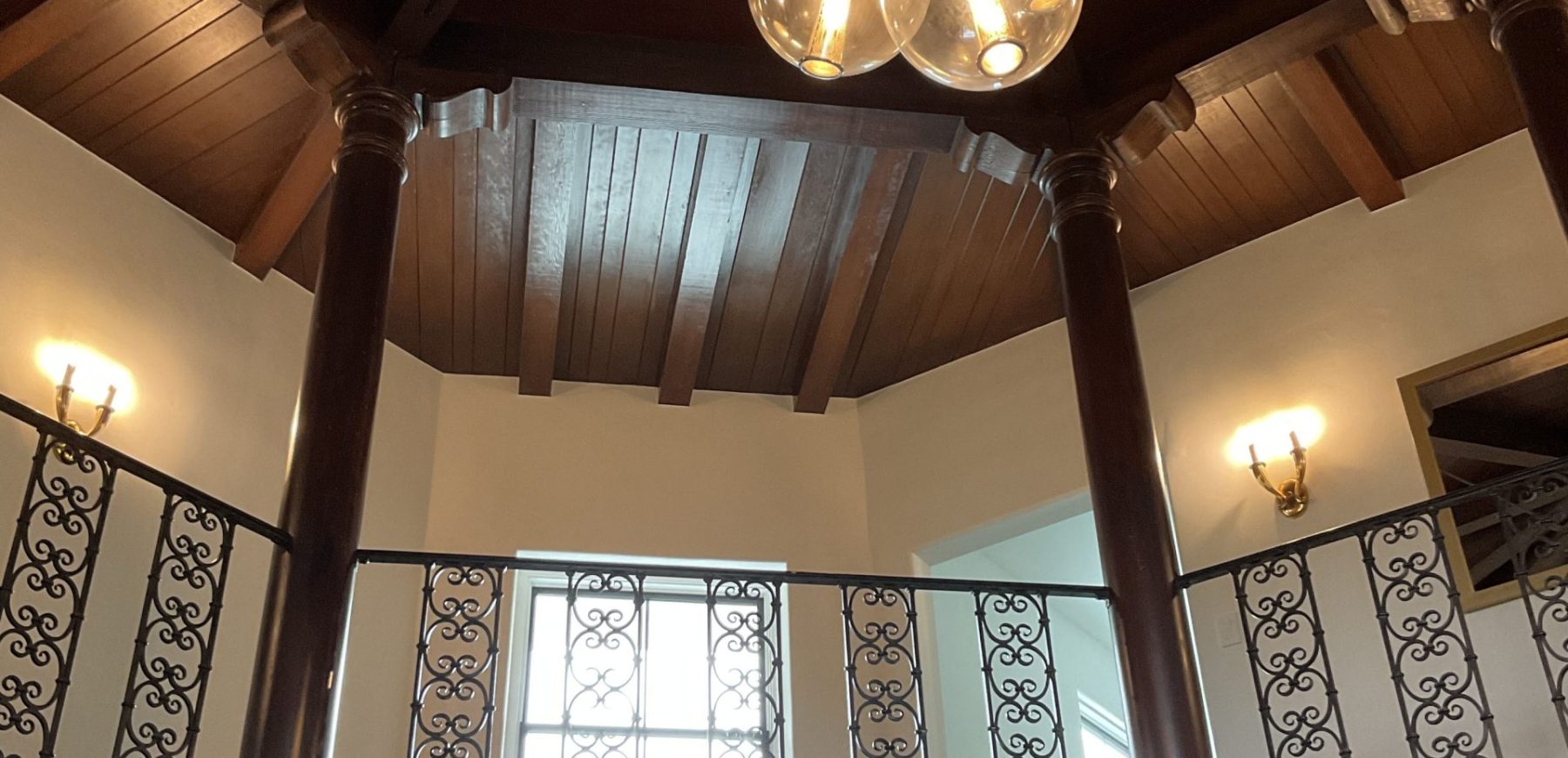 101-entry-foyer-2