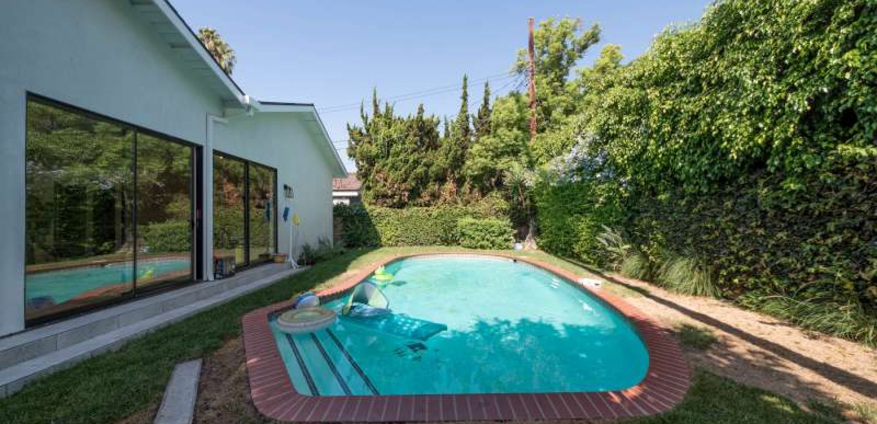 11190_pool3