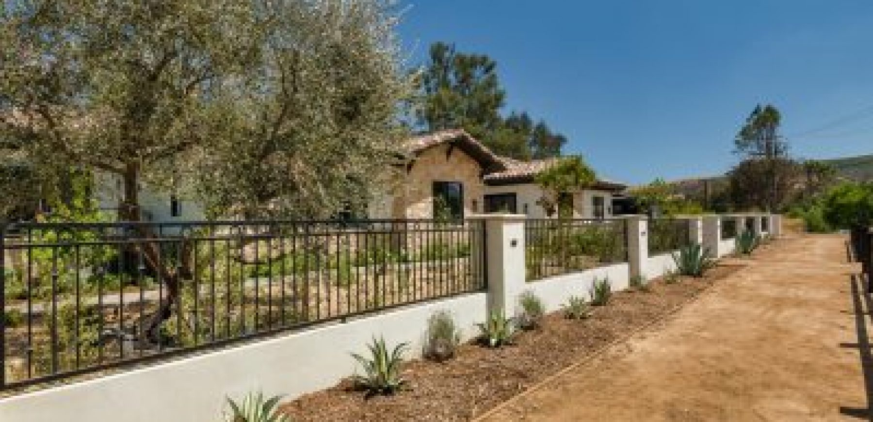5446LewisRd-4-399x300