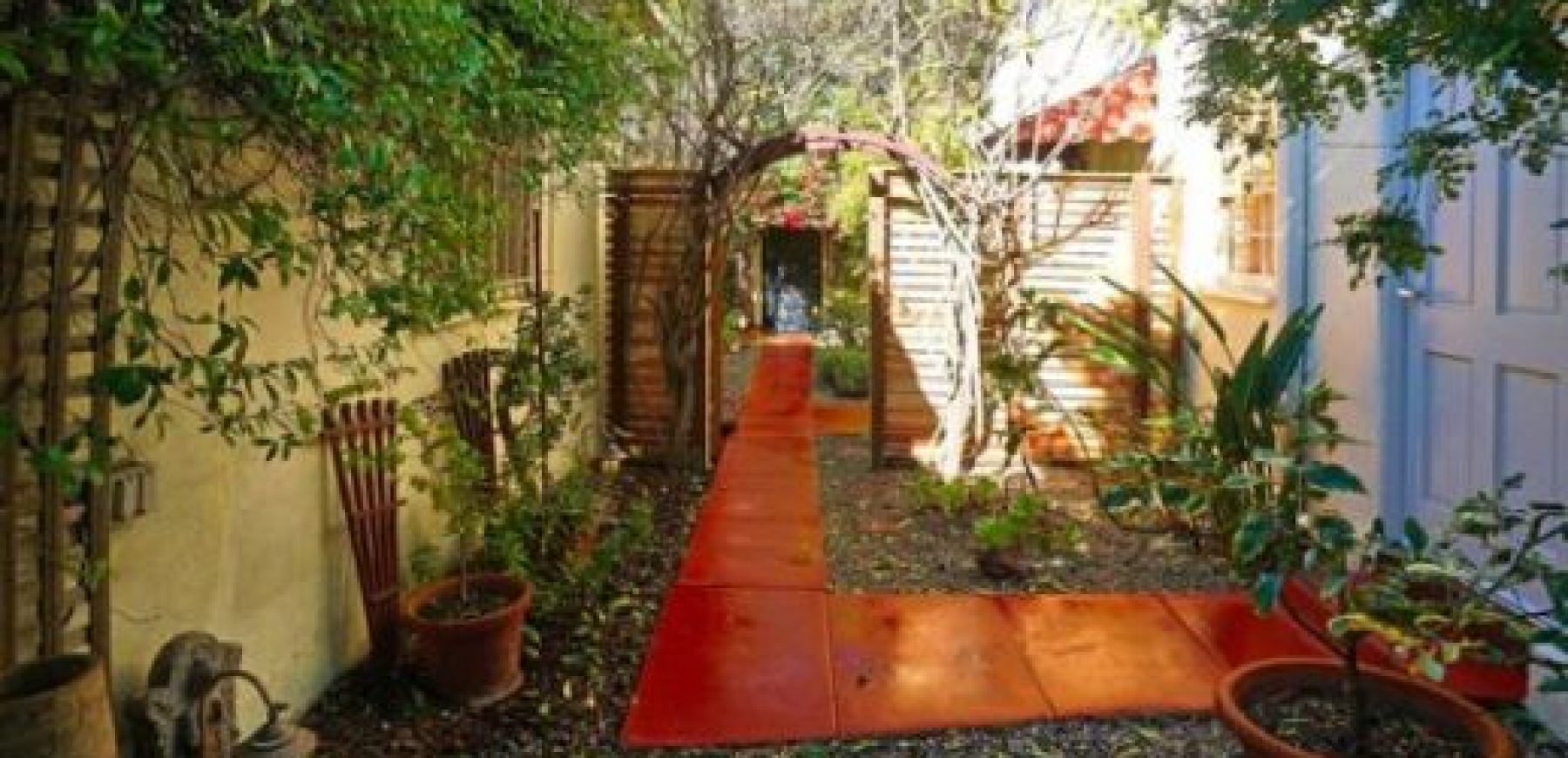 644_Back-Courtyard-Long-North-1J