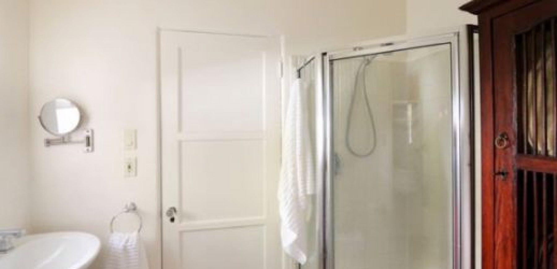 644_Ensuite-Guest-Bathroom-2-J