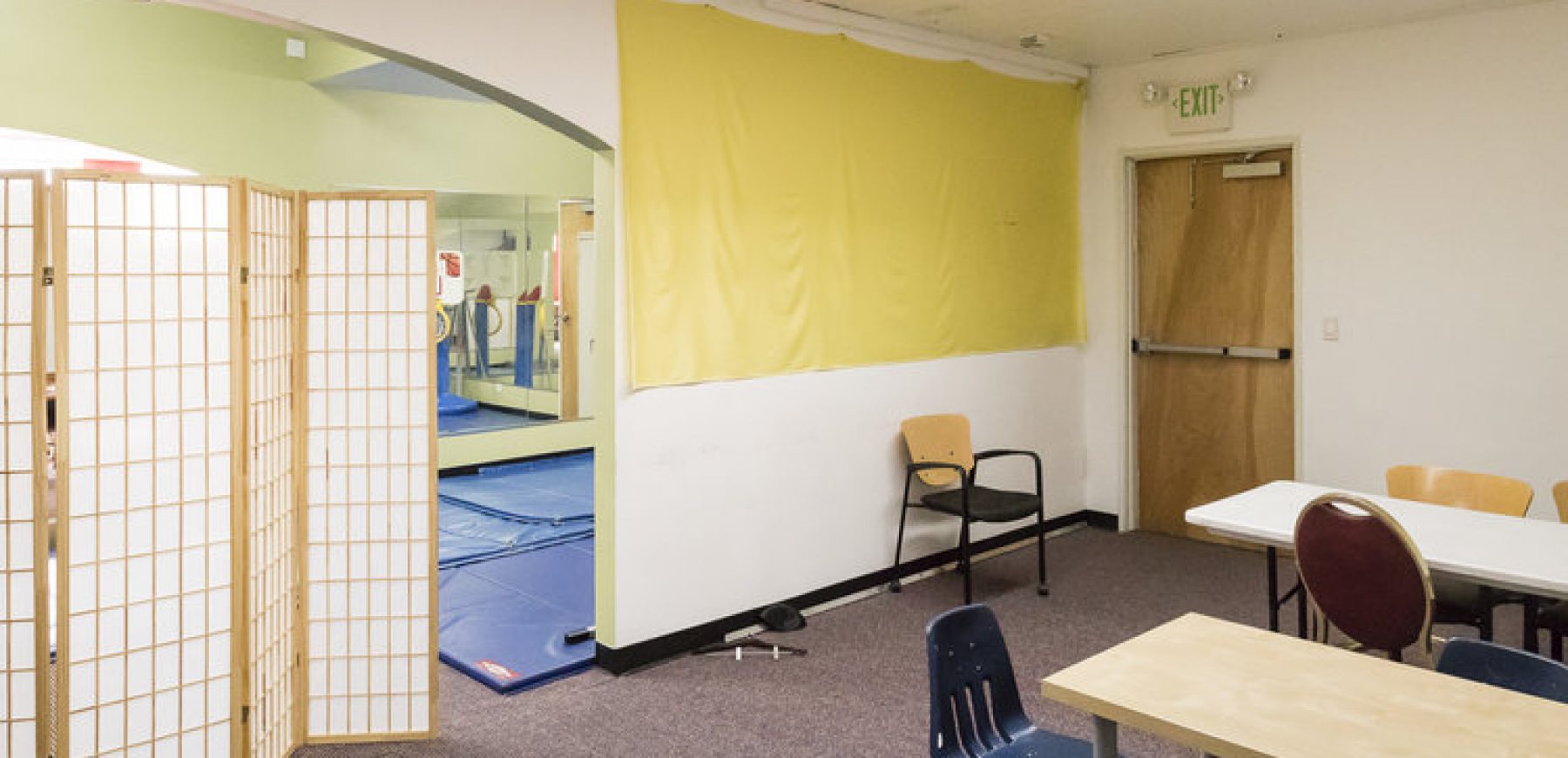Classroom-Carpet-Room-