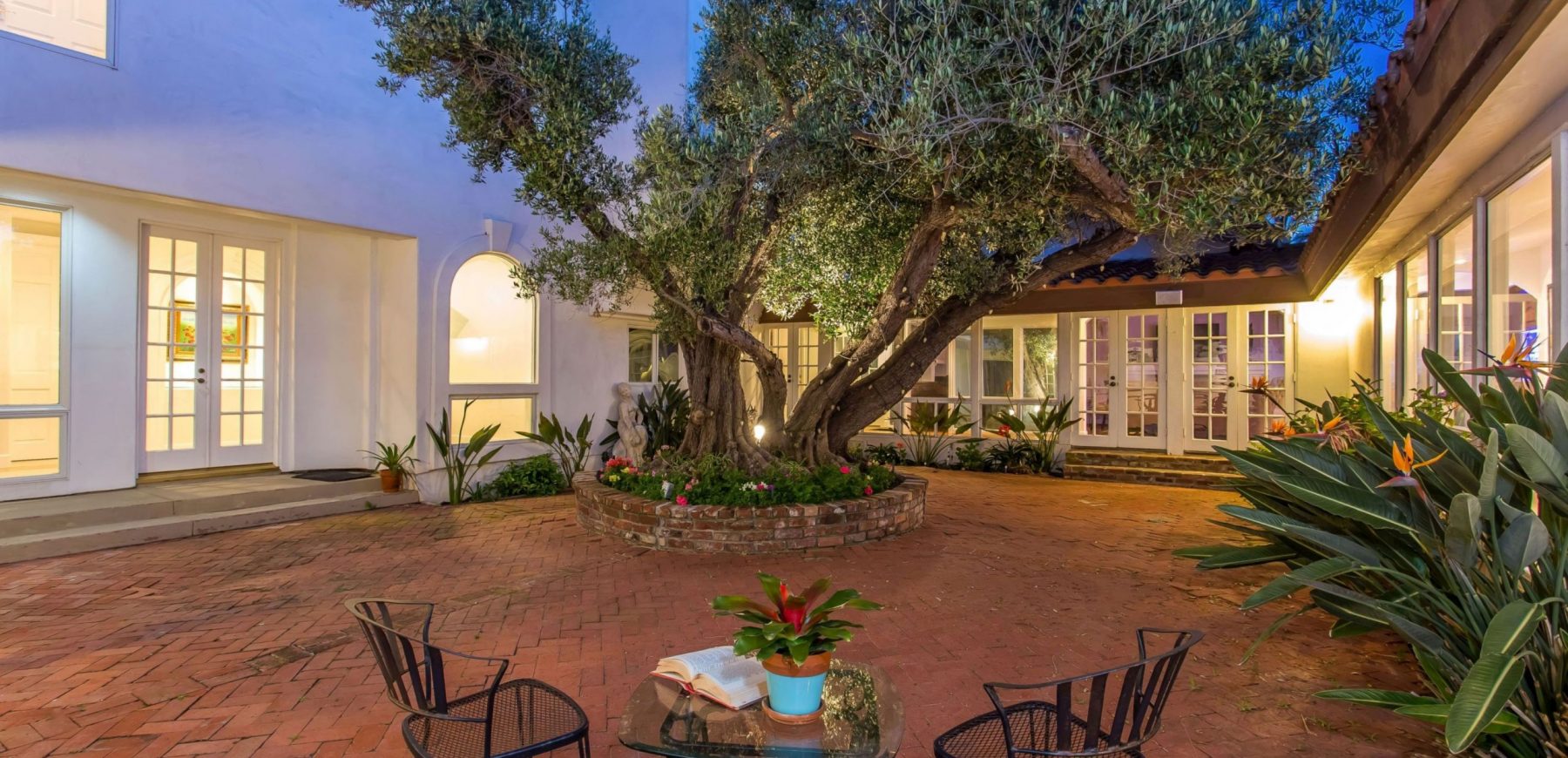 Courtyard-Great