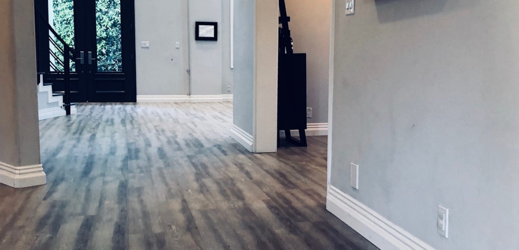 Den-hall-to-Living-Room (1)