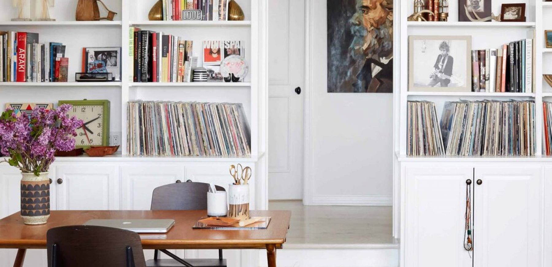 Emily-Henderson_House-Tour_Tomer_Styled_Book_Modern_Rustic_15