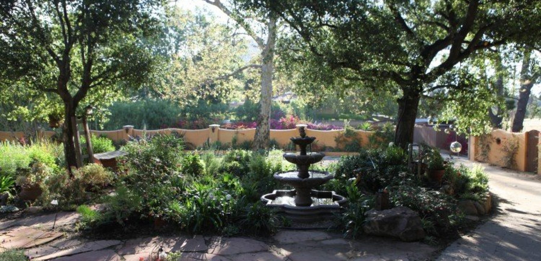 Fountain_front-750x500