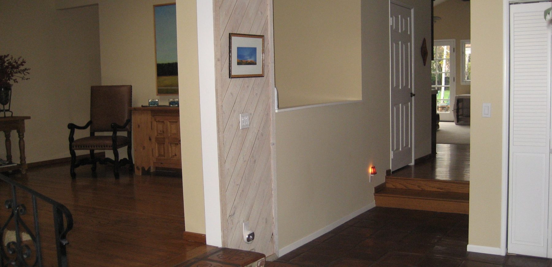 Foyer-to-hall-or-living-rm