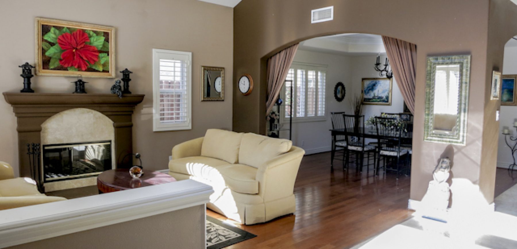 Jane-Adrianson-Sherman-Oaks-4-of-21