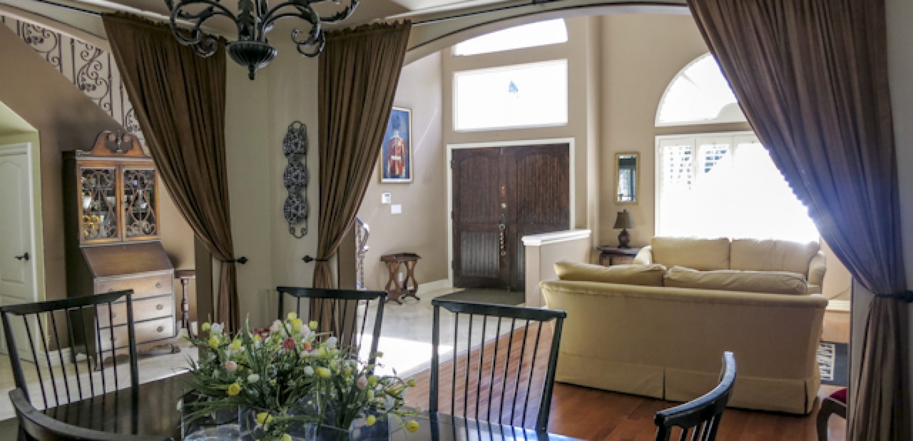 Jane-Adrianson-Sherman-Oaks-6-of-21