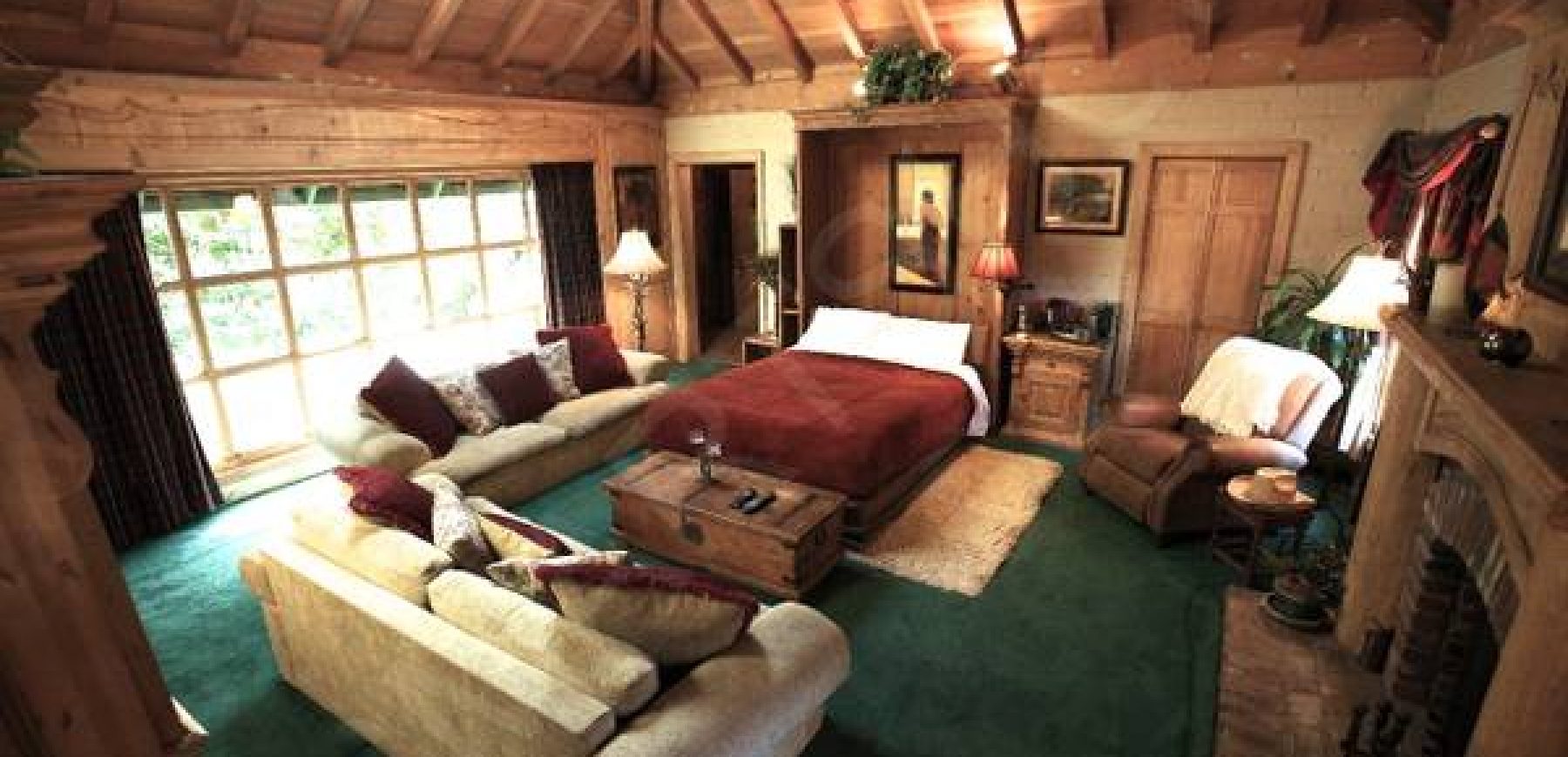 LIVING ROOM-bed-GH
