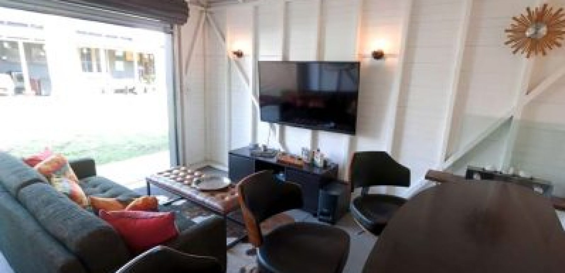 Lounge2-399x300