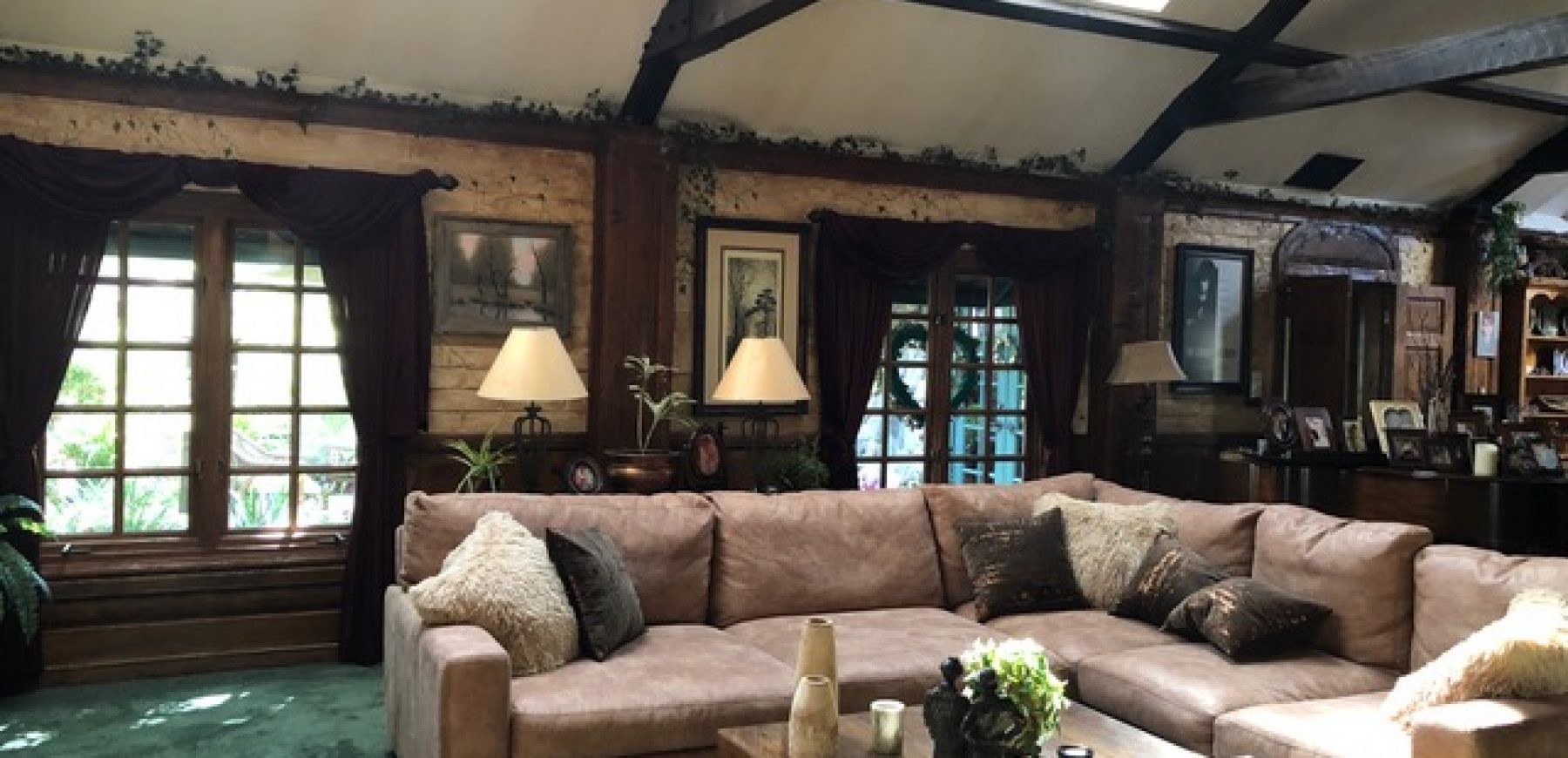 Main Livingroom
