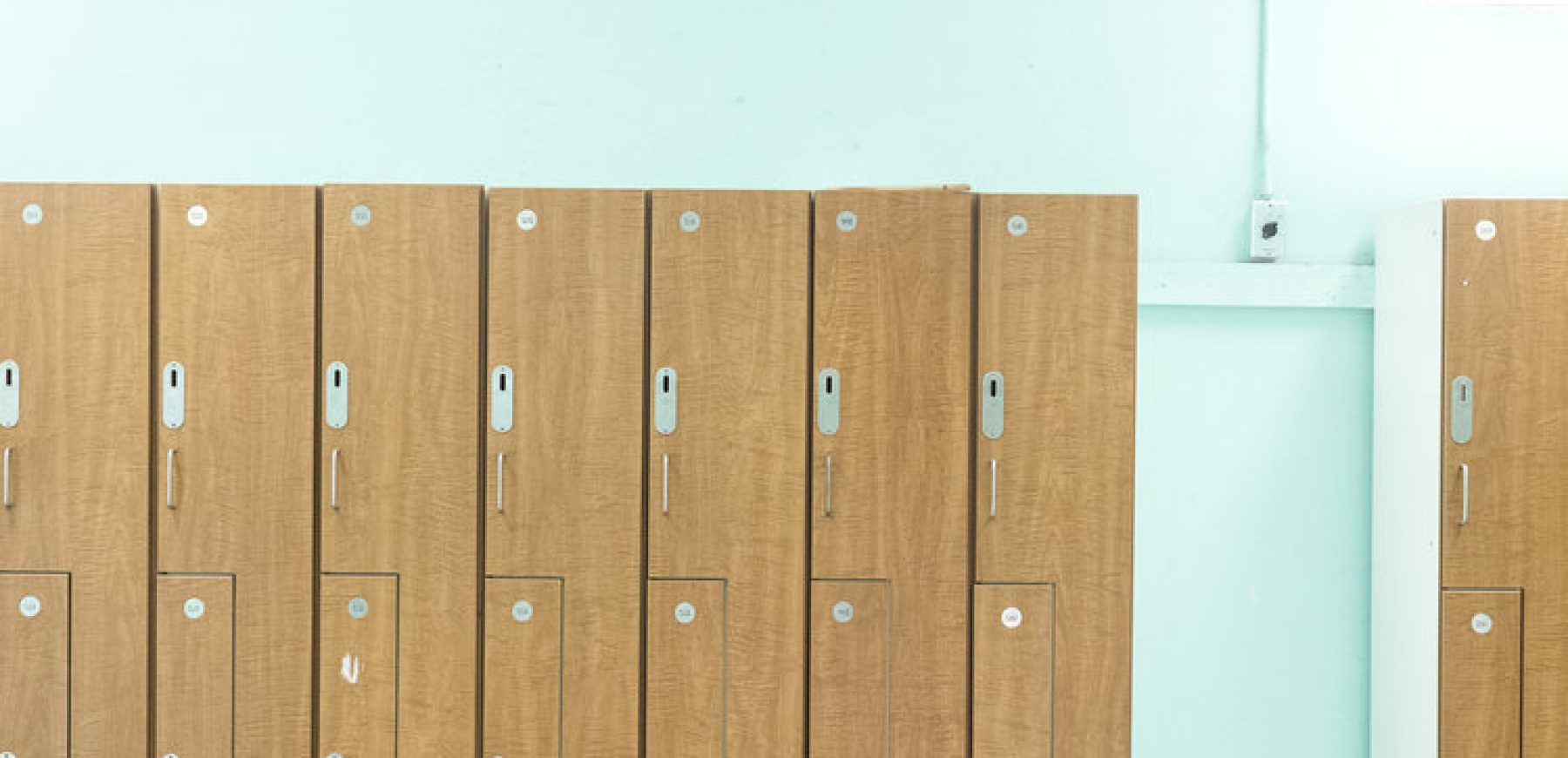 Men_s-Locker-Room-2