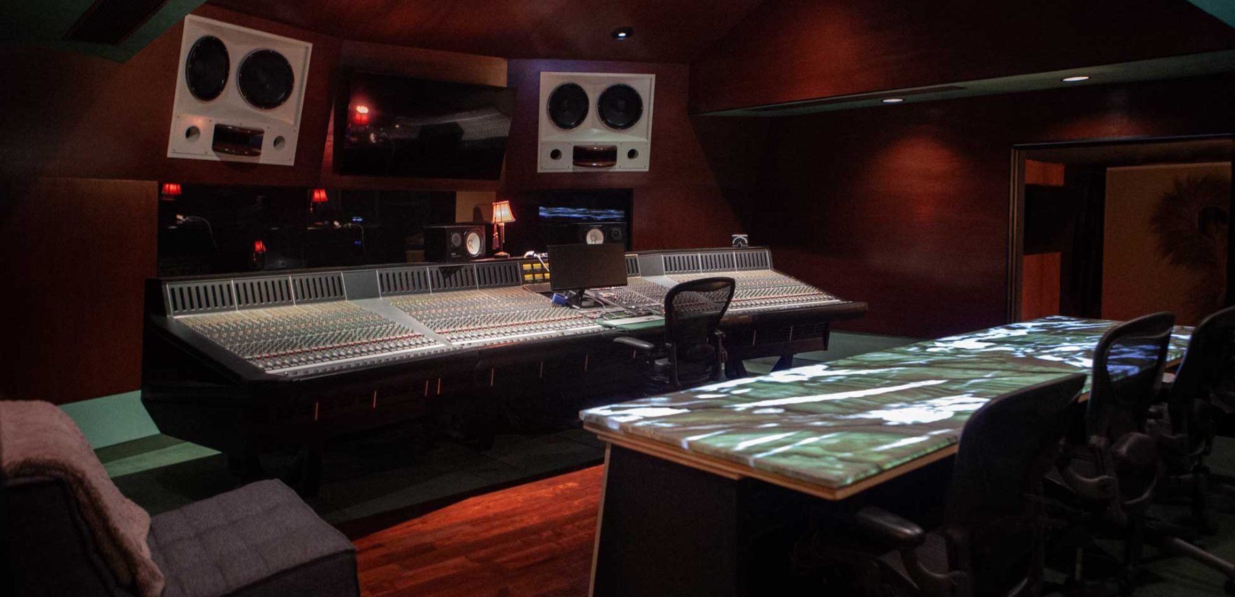 One-On-One-Recording-Studio-3
