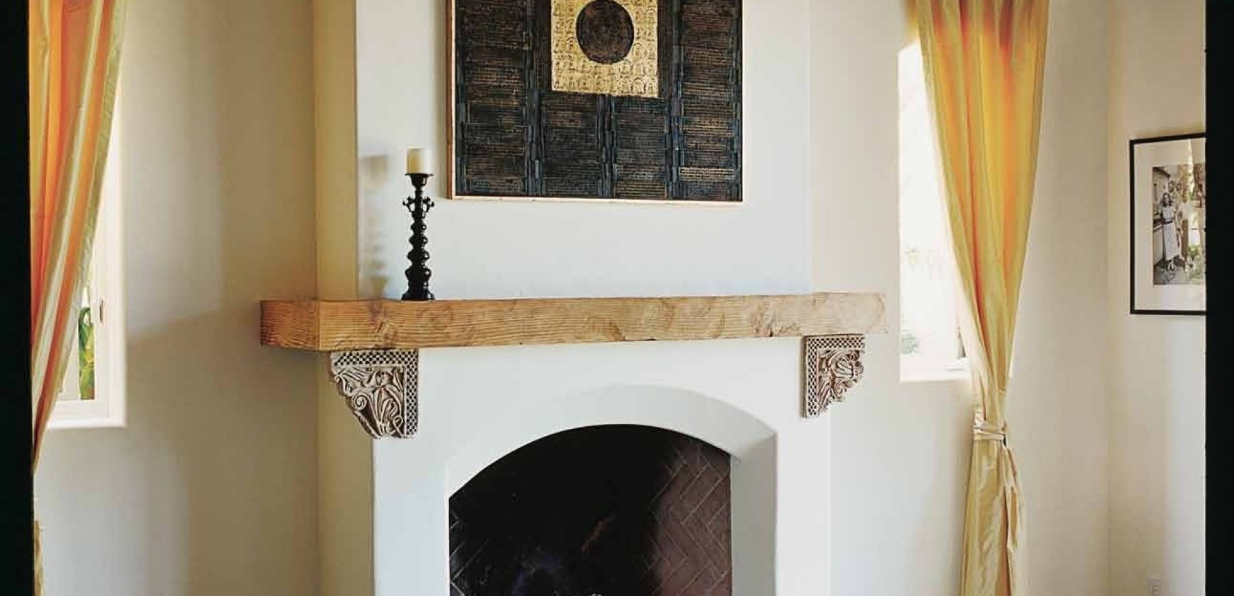 ParaGrande1_living_room_fireplace