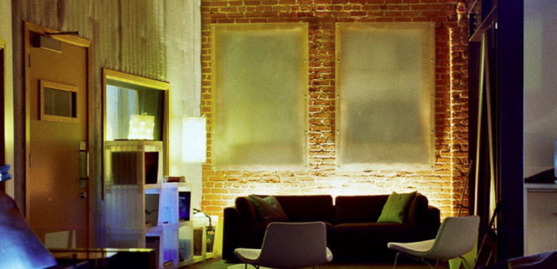 Studio-A-Lounge-night-2a-9