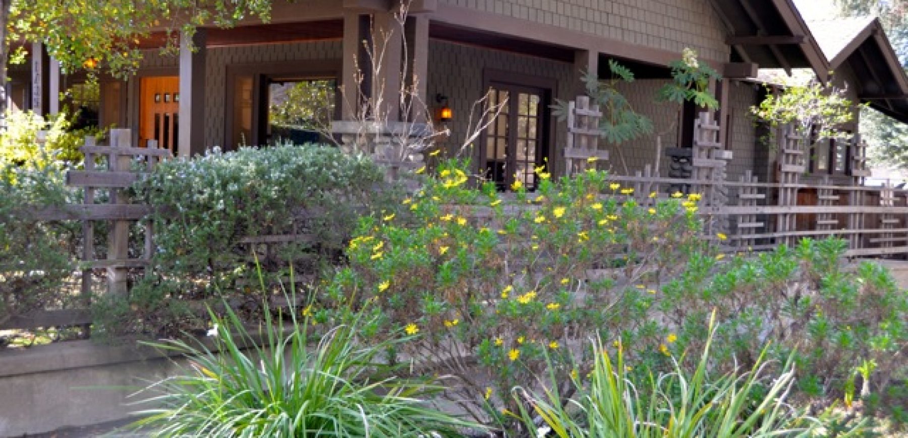 Swenson-Front-of-House-Angled-View