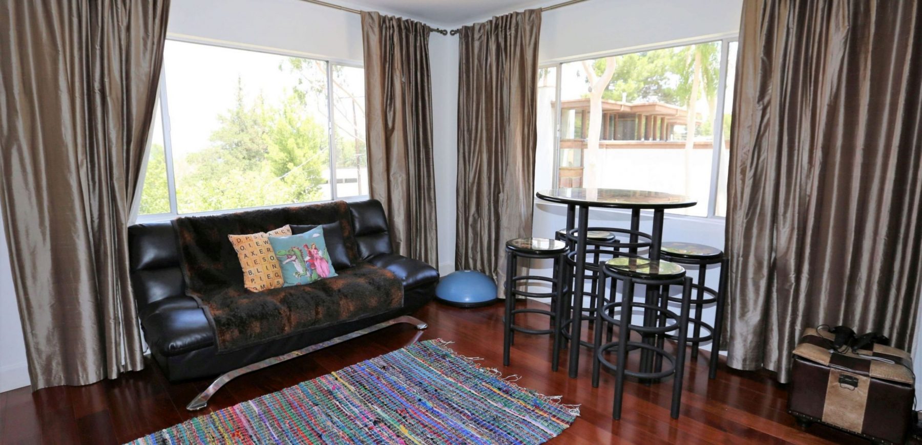 livingrm3