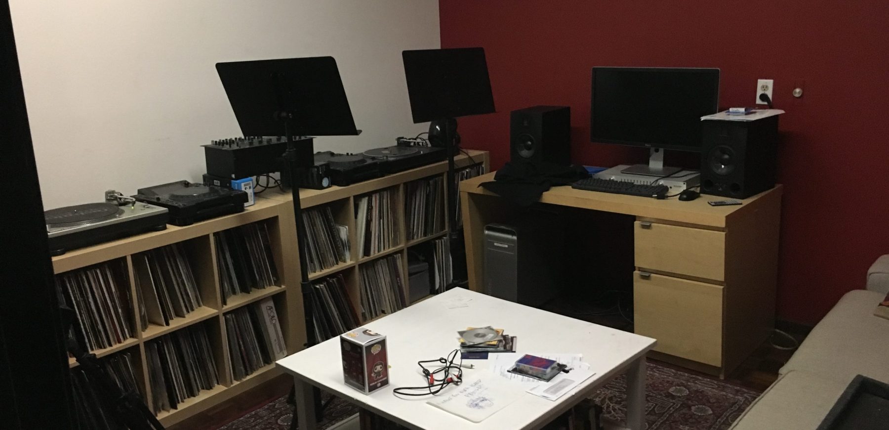 studio-B
